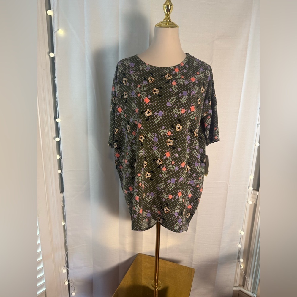 LuLaRoe x Disney Green Floral Minnie Mouse Short Sleeve Top Small